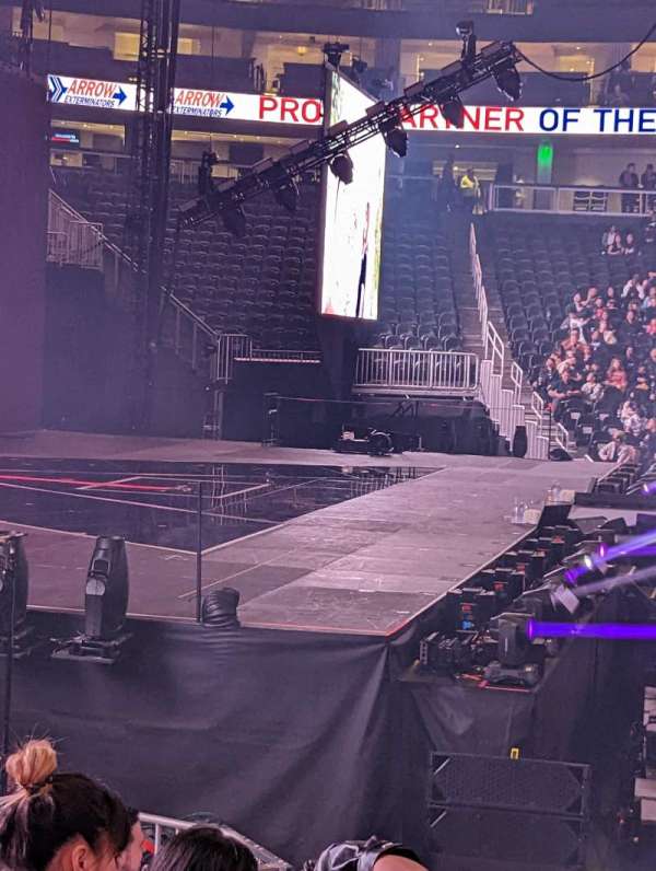 State Farm Arena, bloc: 121, rangée: J, place: 5