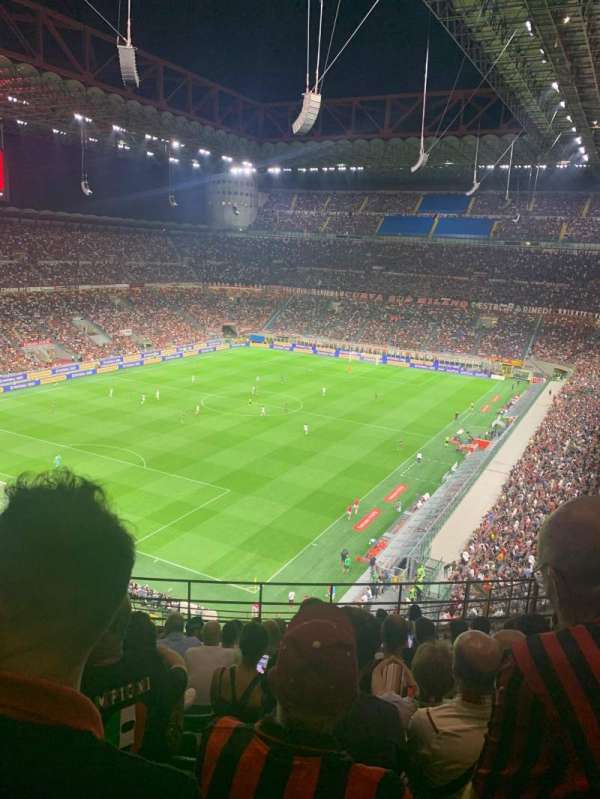 San Siro, bloc: 240, rangée: 13, place: 29
