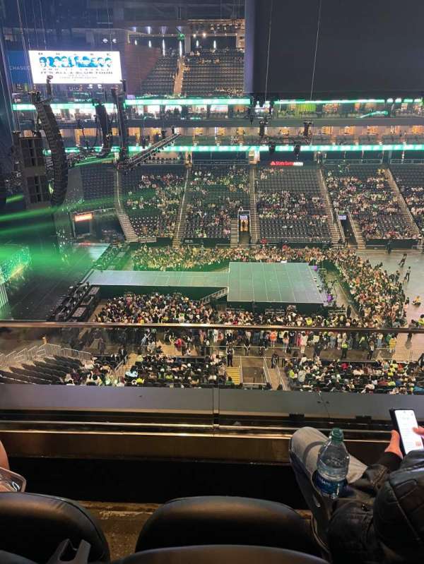 State Farm Arena, bloc: 223, rangée: B, place: 15