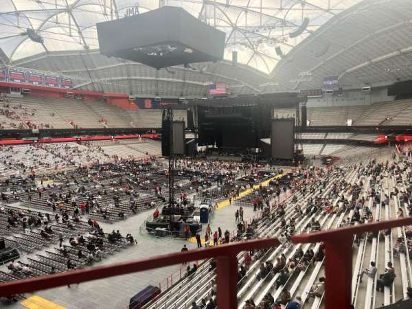JMA Wireless Dome, bloc: 323, rangée: A, place: 23