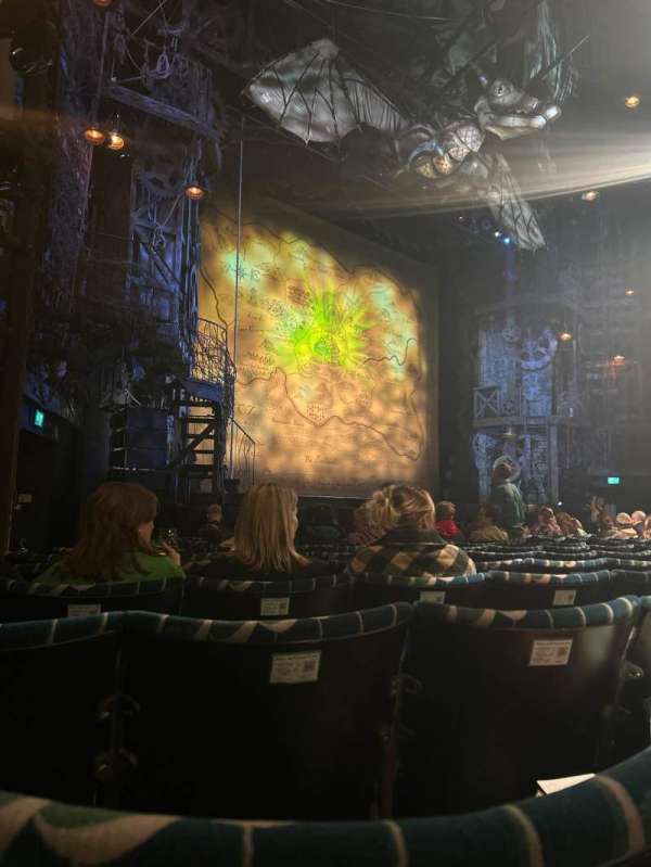 Apollo Victoria Theatre, bloc: Stalls, rangée: L, place: 45