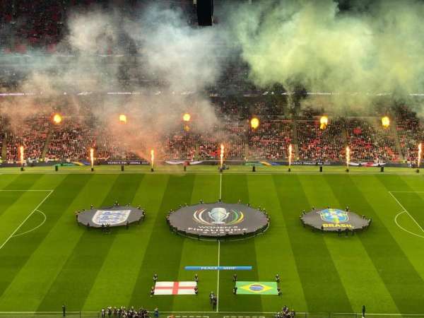 Wembley Stadium, bloc: 552, rangée: 27, place: 384