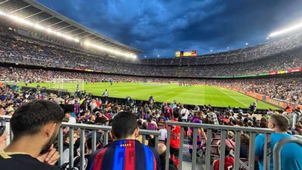Camp Nou, bloc: 123, rangée: 3, place: 1
