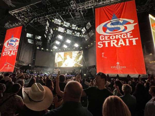 State Farm Stadium, bloc: Floor B, rangée: 14, place: 11 And 12