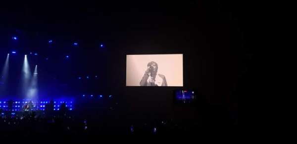 YouTube Theater, bloc: 103, rangée: Q, place: 20-21