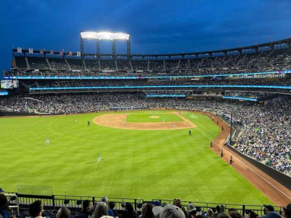 Citi Field, bloc: 334, rangée: 8, place: 14