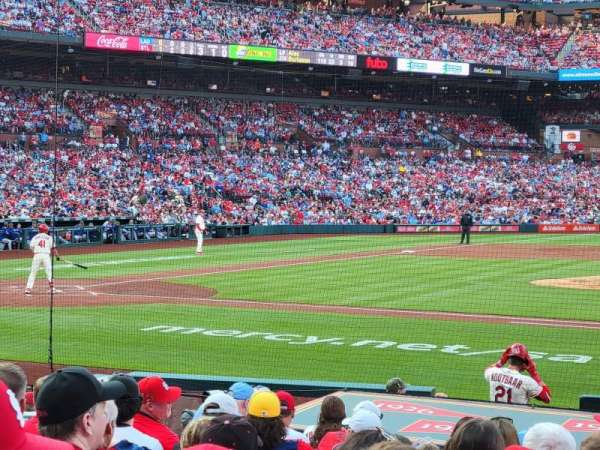 Busch Stadium, bloc: 144, rangée: 4, place: 10