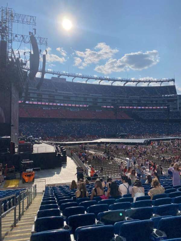 Gillette Stadium, bloc: 114, rangée: 19, place: 15