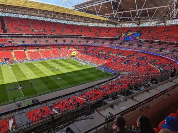 Wembley Stadium, bloc: 527, rangée: 8, place: 4