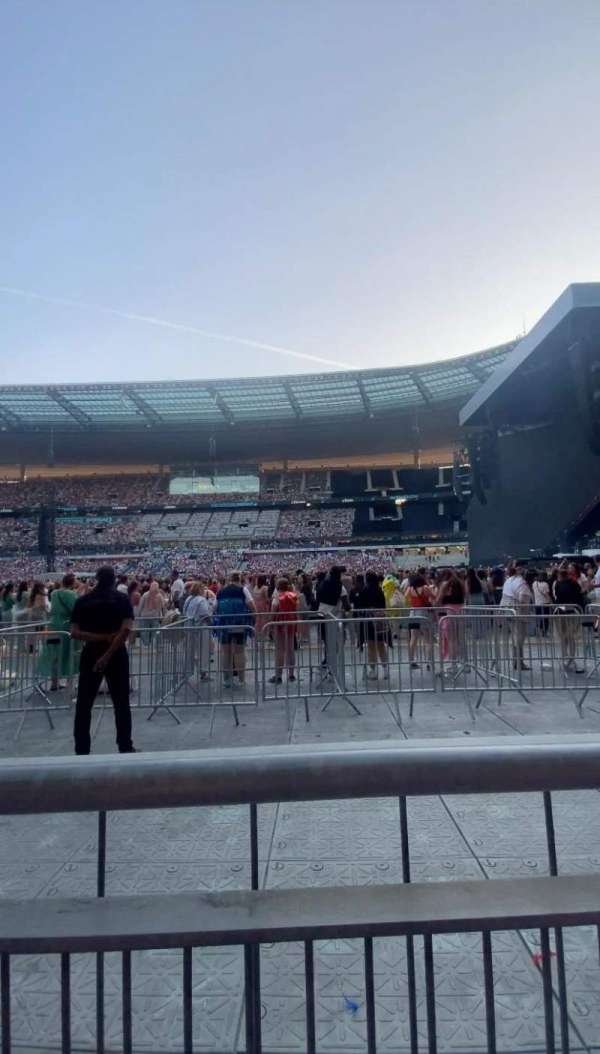 Stade De France, bloc: H1, rangée: 1, place: 5