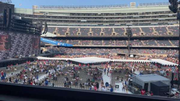 Soldier Field, bloc: 240, rangée: 1, place: 13