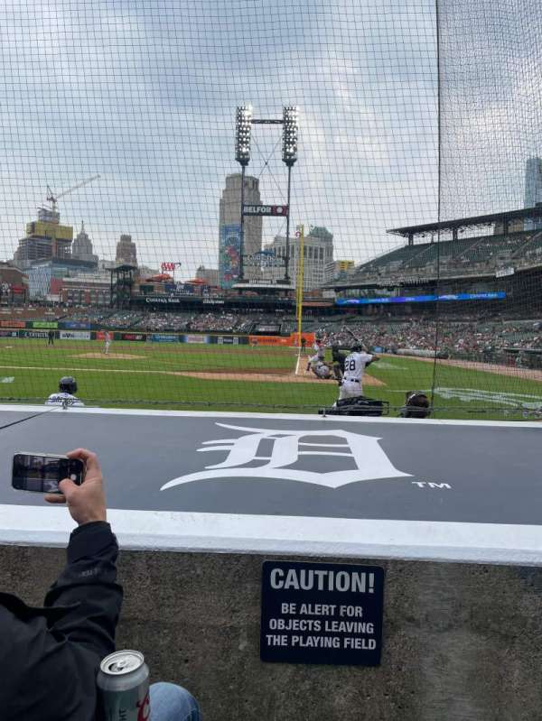 Comerica Park, bloc: 131, rangée: 8, place: 5
