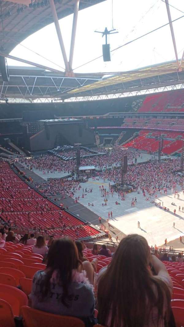 Wembley Stadium, bloc: 519, rangée: 19, place: 172