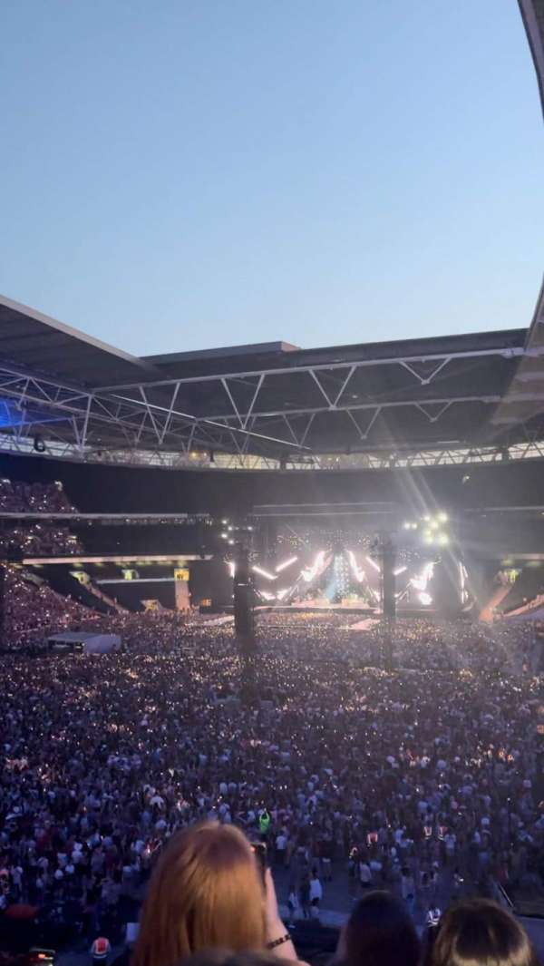 Wembley Stadium, bloc: 210, rangée: 4, place: 200