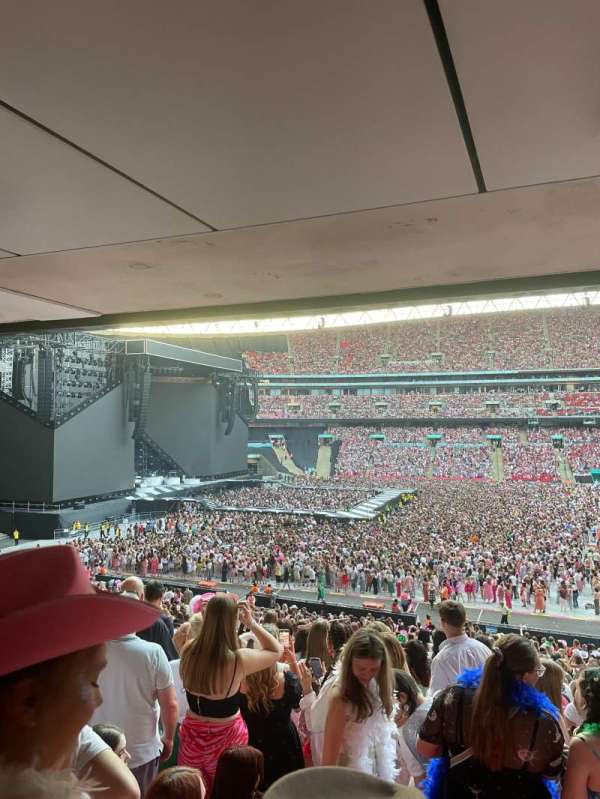 Wembley Stadium, bloc: 124, rangée: 43, place: 29