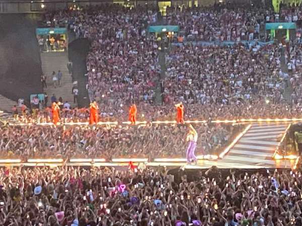 Wembley Stadium, bloc: 125, rangée: 28, place: 57