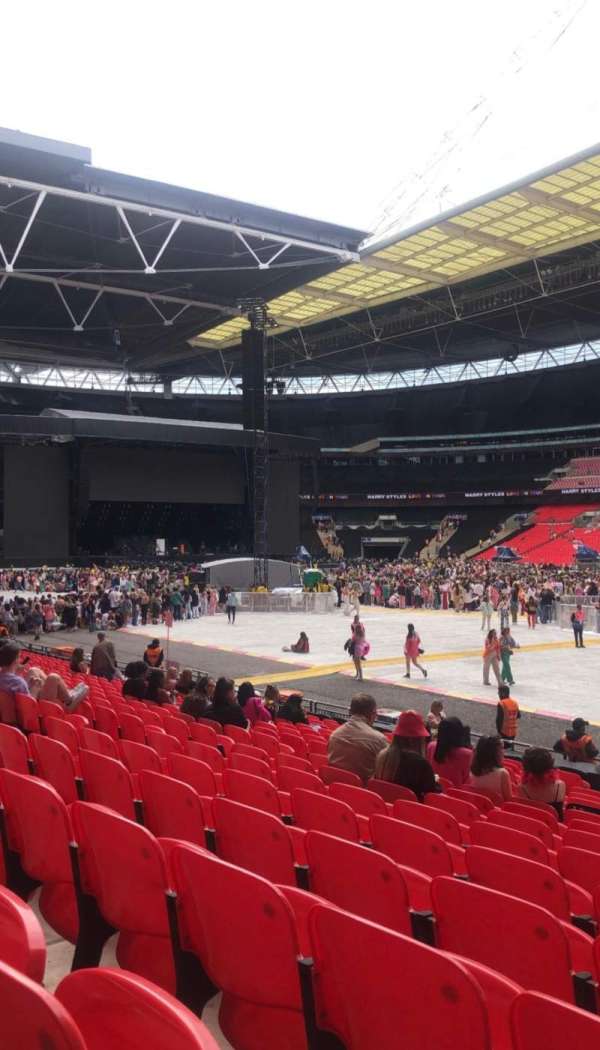Wembley Stadium, bloc: 118, rangée: 17, place: 205