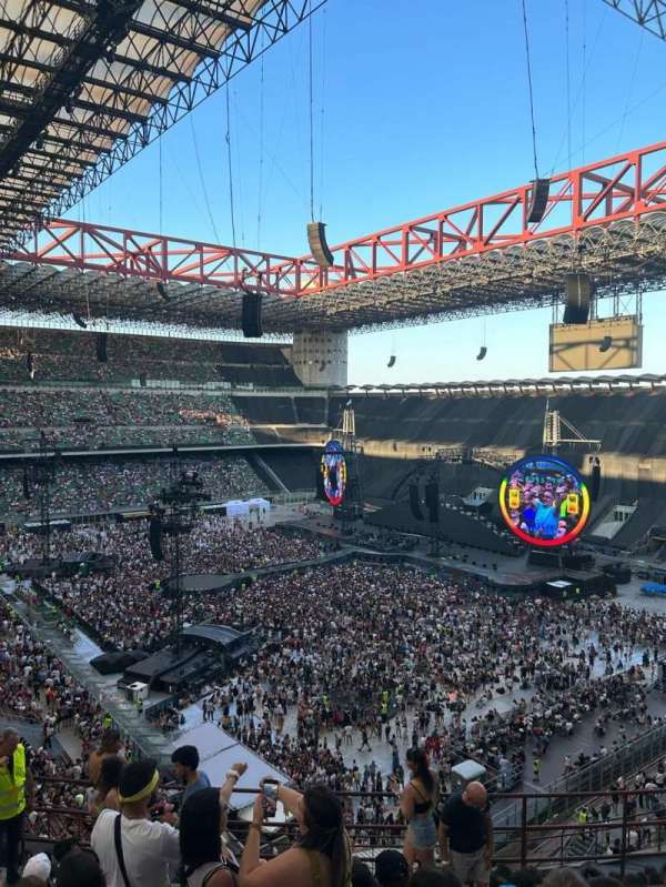 San Siro, bloc: 220, rangée: 14, place: 15