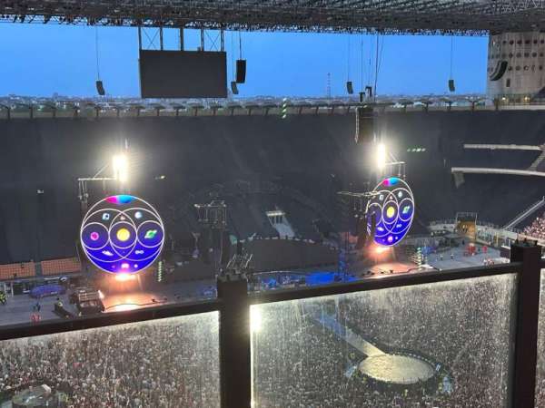 San Siro, bloc: 333, rangée: 1, place: 34