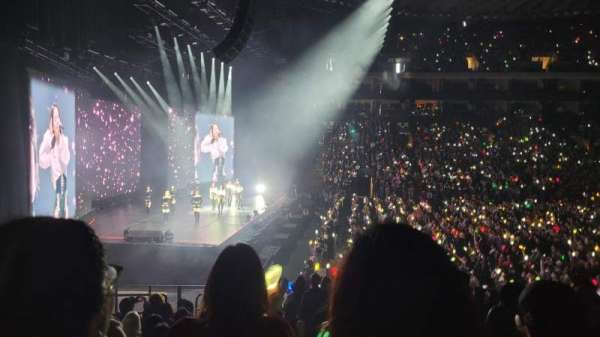 Oakland Arena, bloc: 116, rangée: 14, place: 9