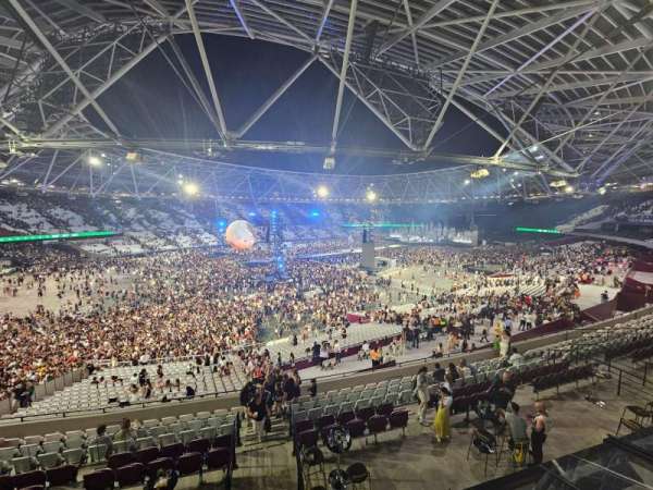 London Stadium, bloc: 203, rangée: 56, place: 599