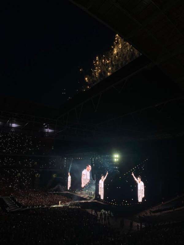 Wembley Stadium, bloc: 251, rangée: 4, place: 284