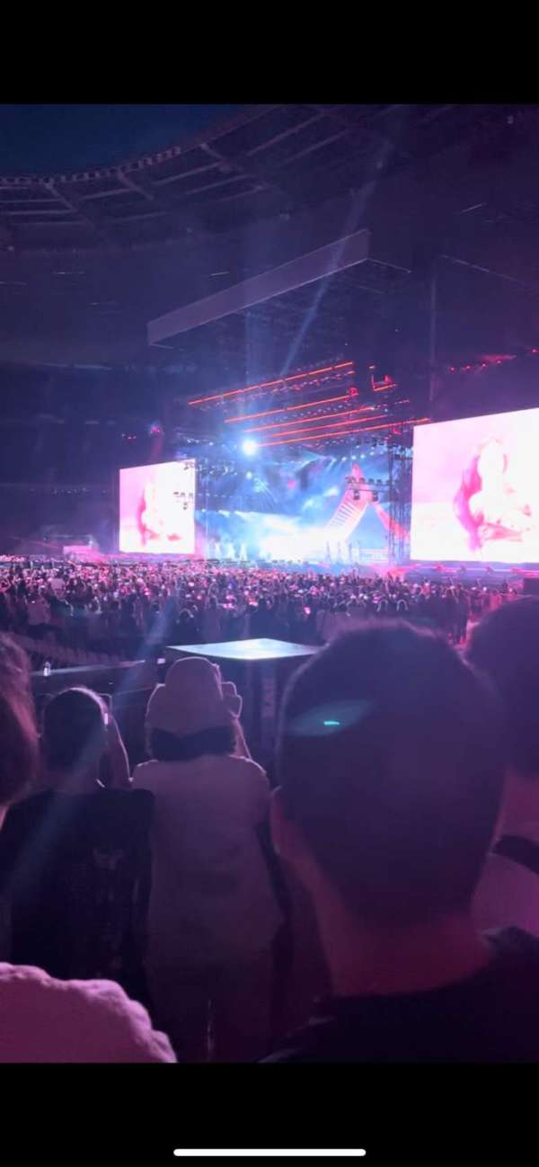 Stade de France, bloc: H1, rangée: 06, place: 107