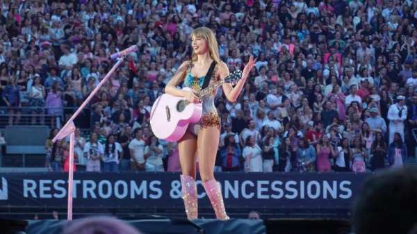 MetLife Stadium, bloc: 3, rangée: 11, place: 10