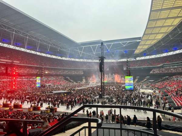 Wembley Stadium, bloc: 109, rangée: 32, place: 190