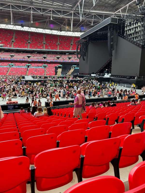 Wembley Stadium, bloc: 142, rangée: 20, place: 252