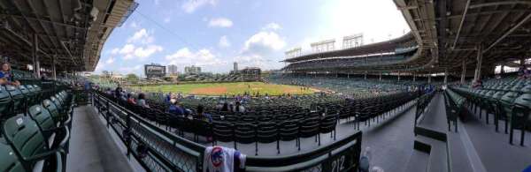 Wrigley Field, bloc: 212, rangée: 1, place: 26