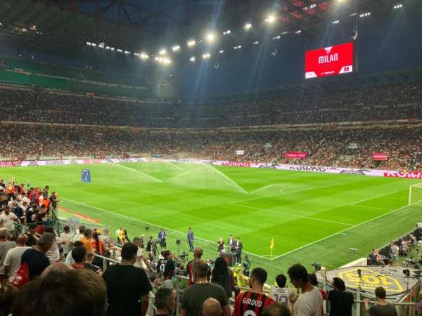 San Siro, bloc: Y02, rangée: 10, place: 11