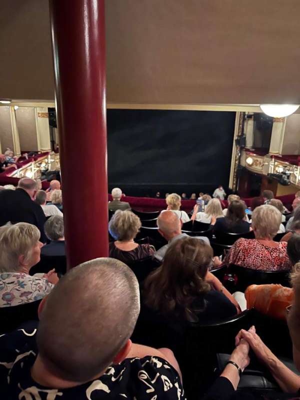Lyric Theatre, West End, bloc: Dress Circle, rangée: H, place: 18