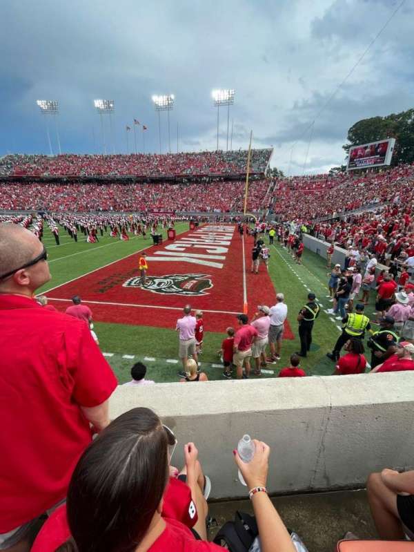 Carter-Finley Stadium, bloc: 17, rangée: F, place: 12