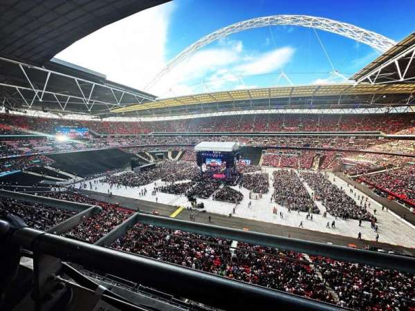 Wembley Stadium, bloc: 525, rangée: 1, place: 339