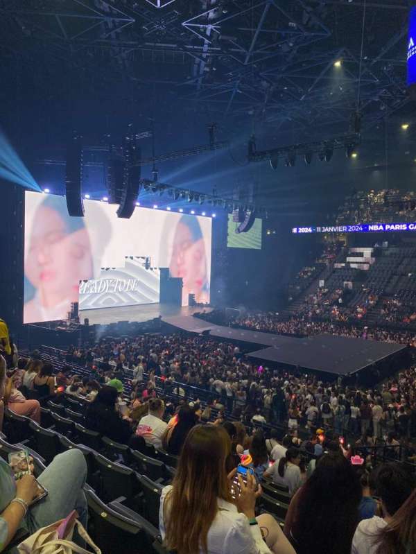 Accor Arena, bloc: Gradin P, rangée: 10, place: 5