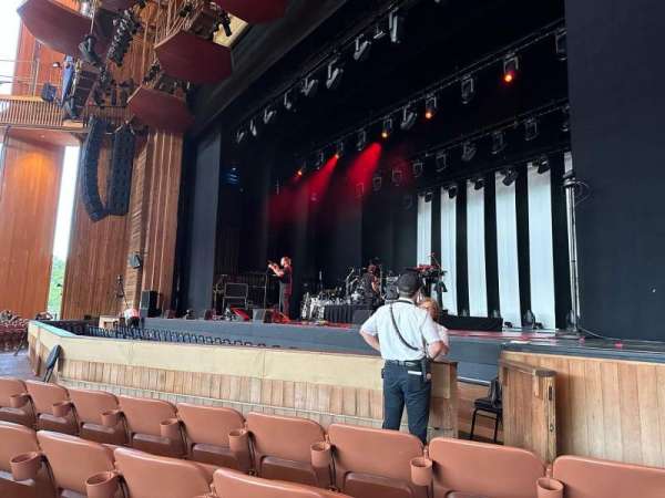 Filene Center, bloc: Prime Orchestra R, rangée: D, place: 28