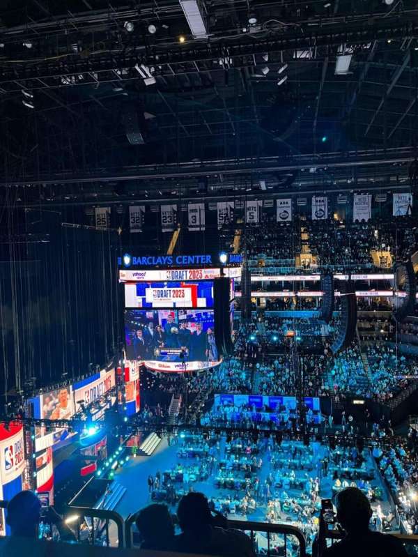Barclays Center, bloc: 207, rangée: 5, place: 3