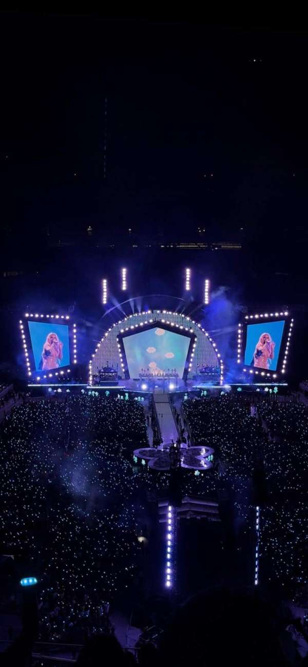 MetLife Stadium, bloc: 327, rangée: 14, place: 9