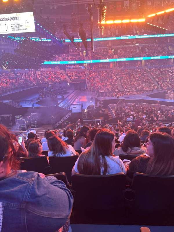 Benchmark International Arena, bloc: 118, rangée: V, place: 12