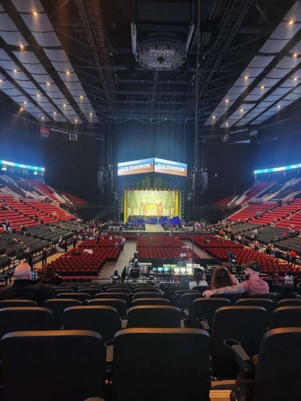 Moda Center, bloc: 118, rangée: L, place: 5