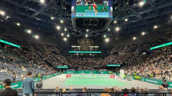 Accor Arena, bloc: Gradin J, rangée: 32, place: 28