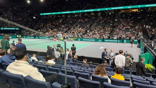 Accor Arena, bloc: Gradin G, rangée: 23, place: 01