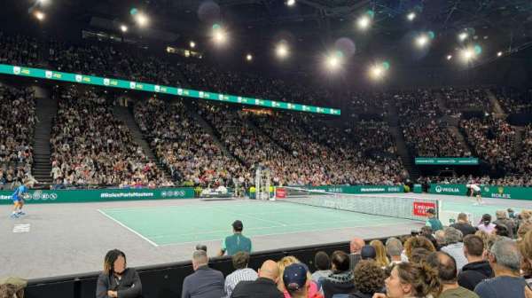 Accor Arena, bloc: Gradin E, rangée: 28, place: 08