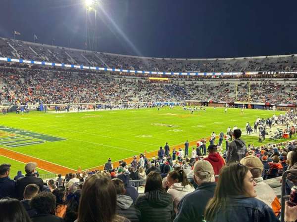 Scott Stadium, bloc: 131, rangée: Y, place: 6