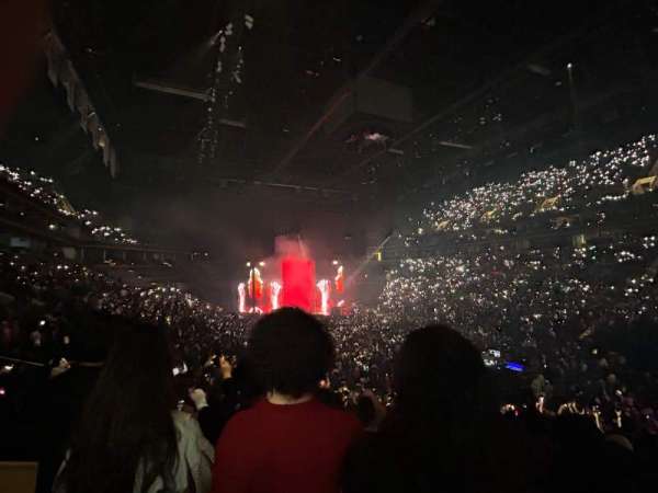 Barclays Center, bloc: 120, rangée: 4, place: 6