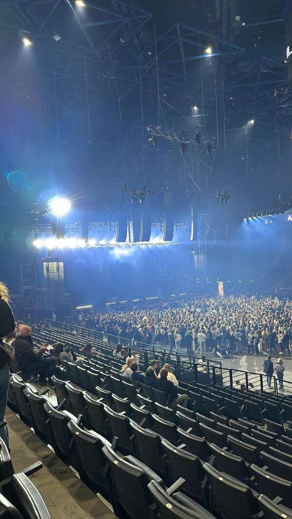Accor Arena, bloc: Gradin P, rangée: 14, place: 19