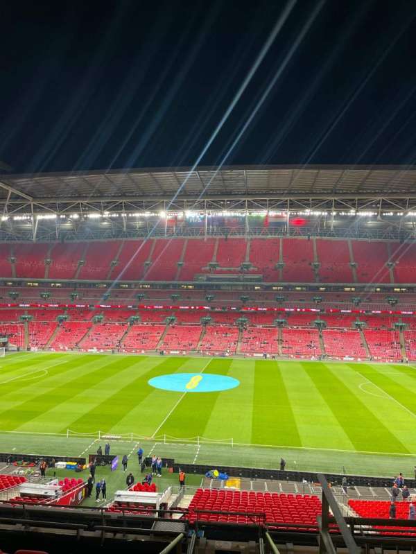 Wembley Stadium, bloc: 251, rangée: 8, place: 294