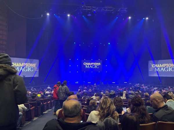 Meridian Hall, bloc: Orchestra 17, rangée: N, place: 41