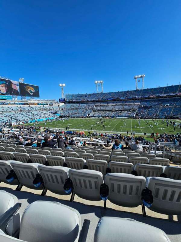 EverBank Stadium, bloc: 108, rangée: J, place: 3